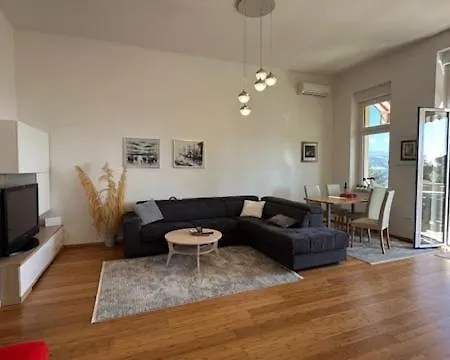 La Verita 1 St Line With Balcony * Opatija