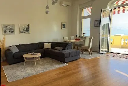 La Verita 1 St Line With Balcony * Опатия