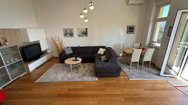 La Verita 1 St Line With Balcony * Опатия