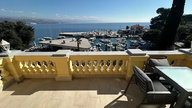 Apartment La Verita 1 St Line With Balcony Opatija